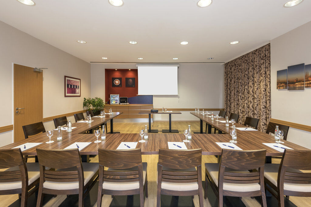 Express Mülheim, An Ihg Hotel 3*